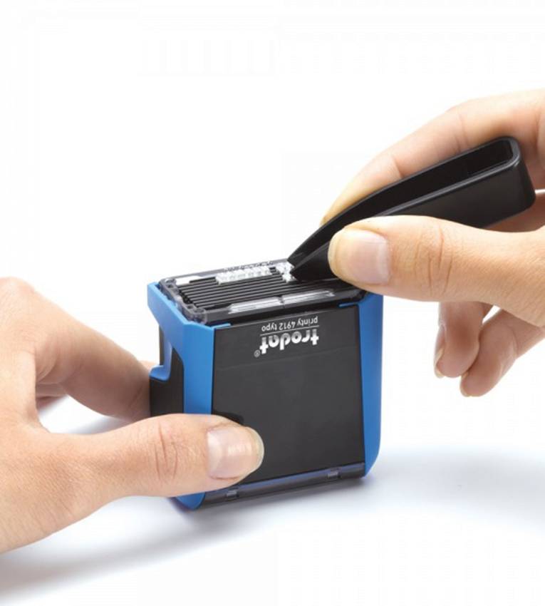 typo Trodat Cachet KIT Tampon encreur complet avec empreinte à composer soi-même