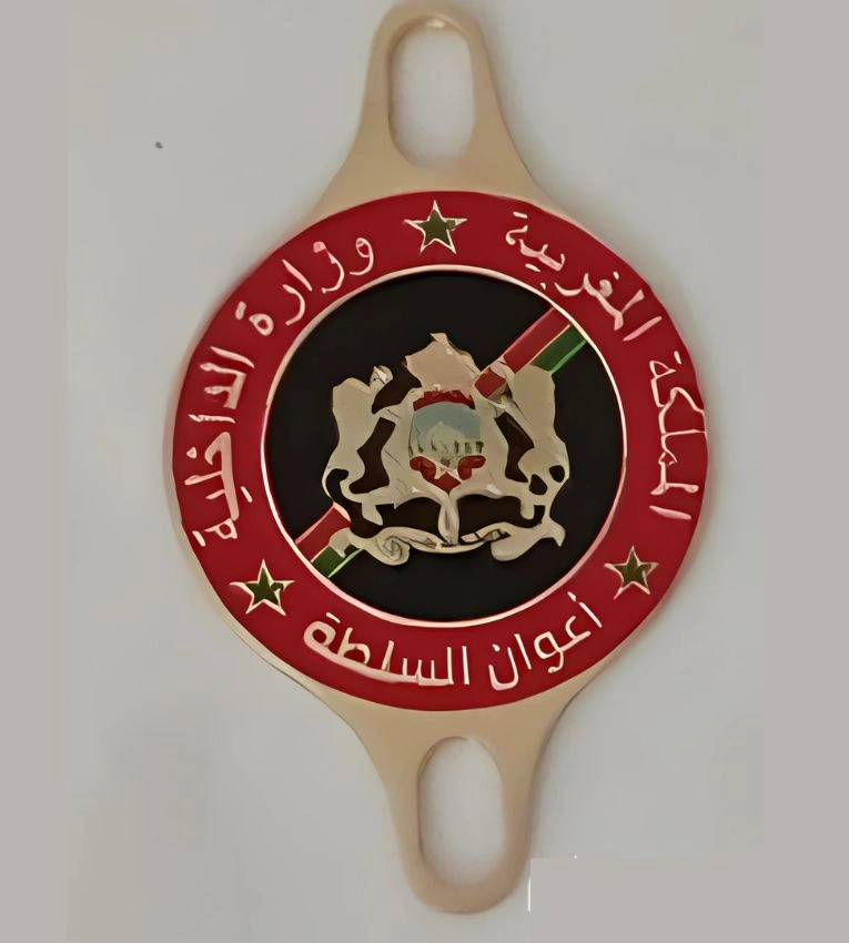 Macaron badge en cuivre pour des agents d’autorité au Maroc en métal et laiton premium imprimé sur cuivre solide résistant au soleil et aux rayures