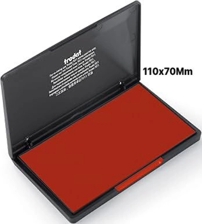 Encreur classique Trodat rouge au format 110×70 mm, assurant un encrage uniforme et une impression nette.